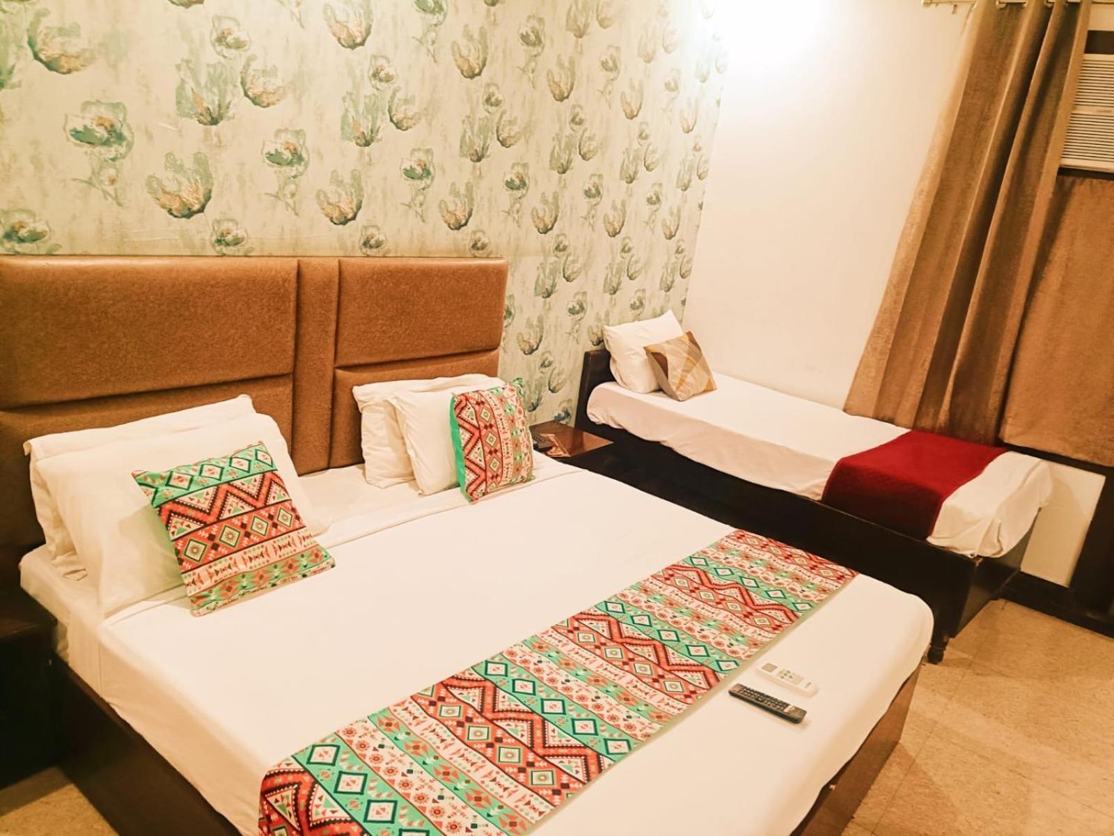 Ambiance Plazaa A Family At- Delhi Airport Hotel